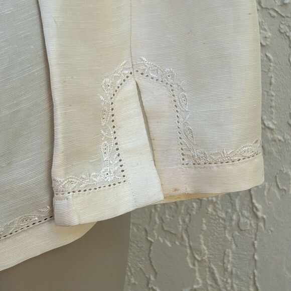 Talbots Blouse Top Womens Size 12 Cream Button-up Linen & Silk Blend Embroidered - Picture 9 of 15